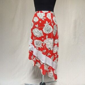 Size XL But Fits S Jaase Striking Red, Cream & Black Rose Contrast Pattern Skirt